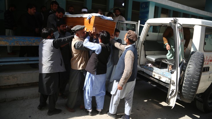 Afganistan. Ataki Państwa Islamskiego. Zginęli pracownicy fabryki gipsu i lekarka