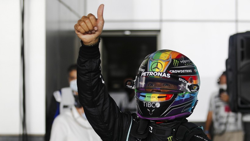 GP Kataru: Pole position dla Lewisa Hamiltona