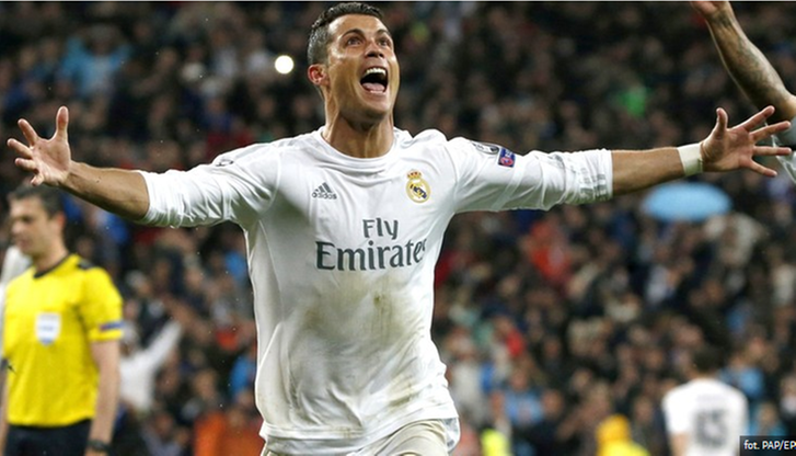 Ronaldo znowu lepszy od Messiego! Portugalczyk piłkarzem roku wg FIFA