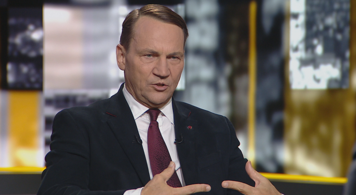 Sikorski reaguje na zapowiedź Trumpa. "Odpowiedzieć pięknym za nadobne"