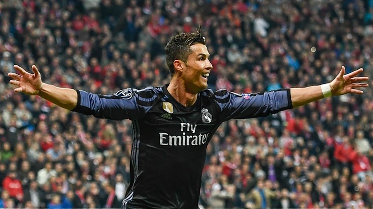Liga Mistrzów: Ronaldo ucieka Messiemu