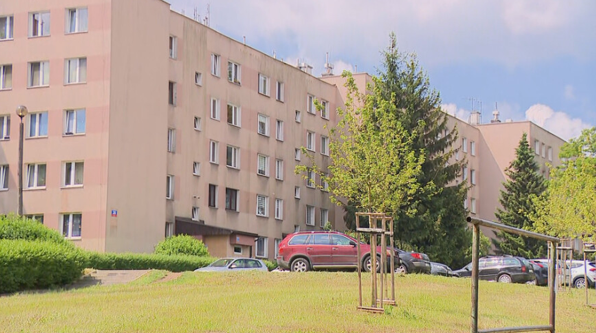 Przez prawie 30 lat nie wychodziła z mieszkania. Sąsiedzi zaalarmowali służby