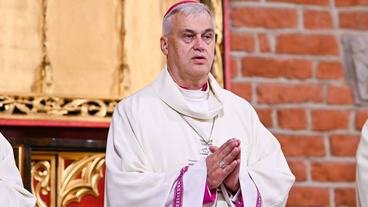 Papież powierzył mu misję. Nowy biskup chce wyjść do tych, którzy "nie przyjdą sami"