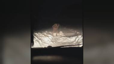 Karetka nie mogła dojechać do umierającej. Rodzina wskazuje winnych