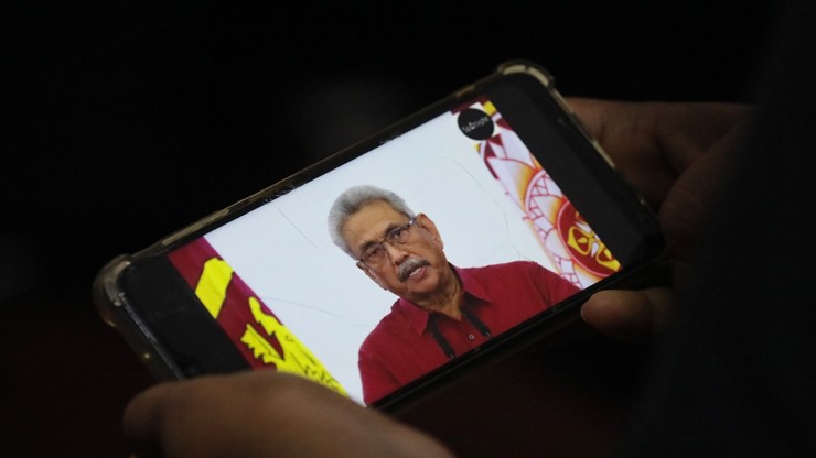 Goatabaya Rajapaksa opuścił Sri Lankę. Prezydent odleciał wraz z żoną i ochroniarzem