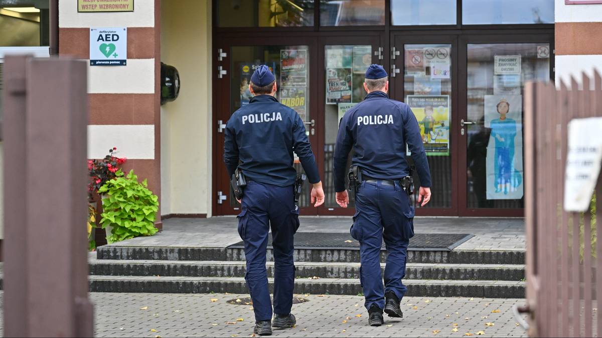 Był w stroju halloweenowym. W Krakowie wezwano policję do 10-latka
