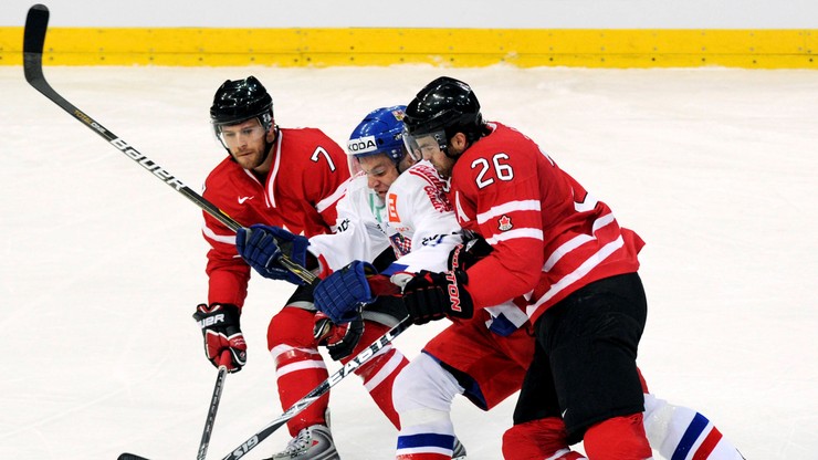 MŚ w hokeju: Kanada i Finlandia rozstrzygną losy finału