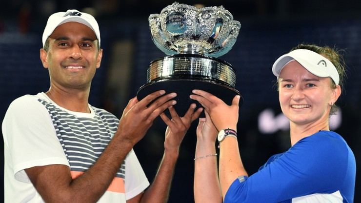 Australian Open: Trzeci z rzędu tytuł Barbory Krejcikovej w mikście