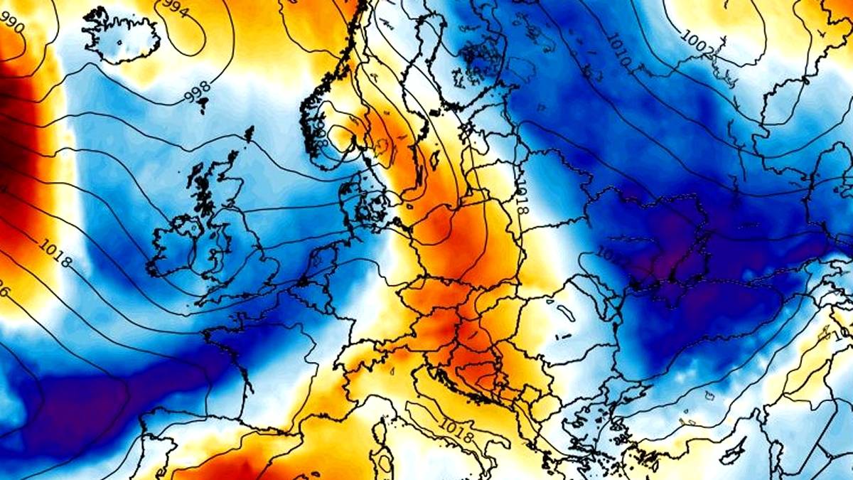 Mamy szansę na październikowe ciepło. Fot. wxcharts.com