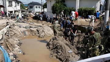 Rośnie liczba ofiar ulewnych deszczy w Japonii. Zalecono ewakuację 4 milionom ludzi