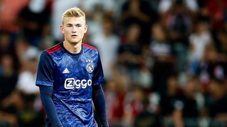 Wielkie przymierze przekona Ajax? Barcelona walczy o De Ligta