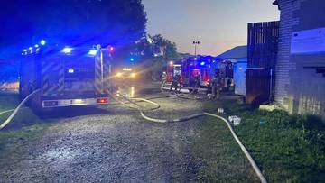 Ogromny pożar wędzarni pod Płockiem. Nie żyje jedna osoba