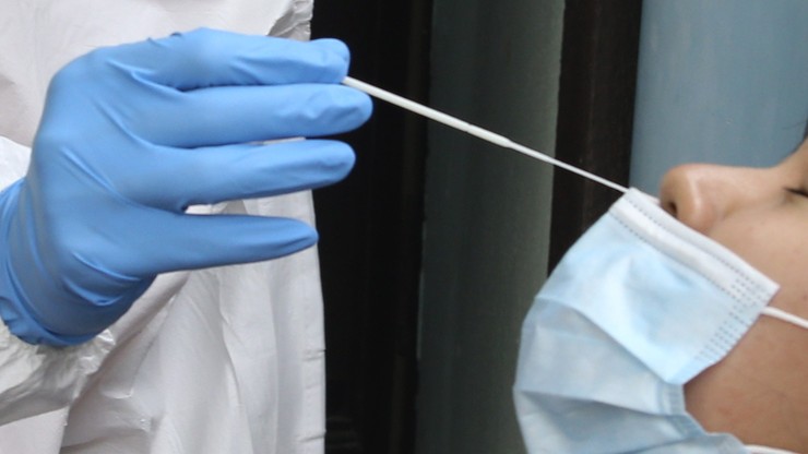 Niemcy planują zniesienie bezpłatnych testów przeciw COVID-19. "To próba zmuszenia do szczepień"