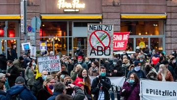 Protest koronasceptyków w Niemczech. Ranni policjanci 