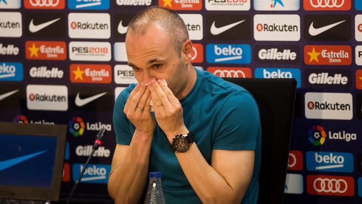 Iniesta potwierdził odejście z Barcelony! Hiszpan zalał się łzami