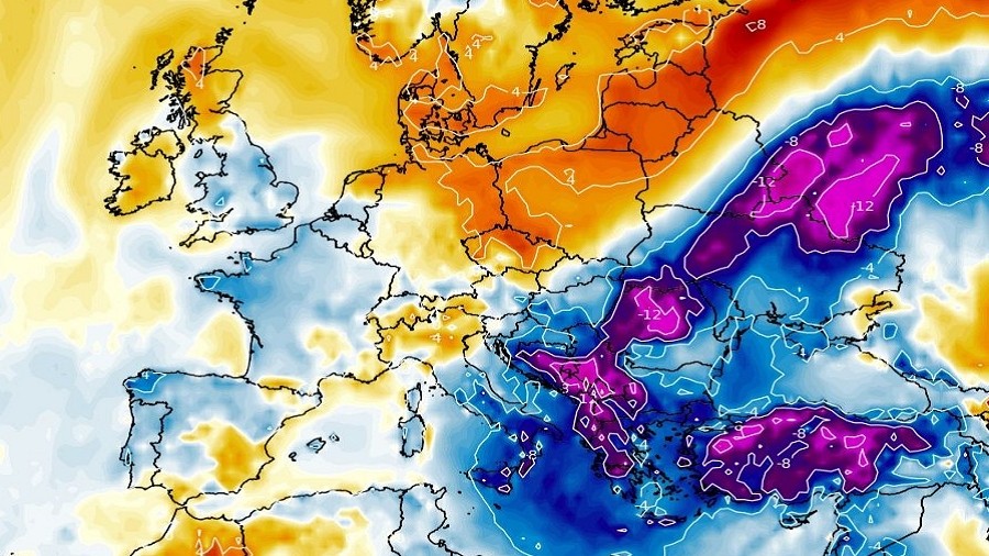 Anomalie temperatury powietrza w Europie w dniu 25 stycznia 2022 roku o godzinie 7:00. Fot. Wxcharts.com