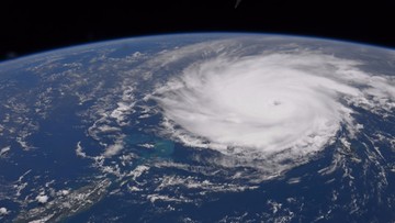 Zdjęcia huraganów z kosmosu. Amerykański astronauta udostępnił je na Twitterze