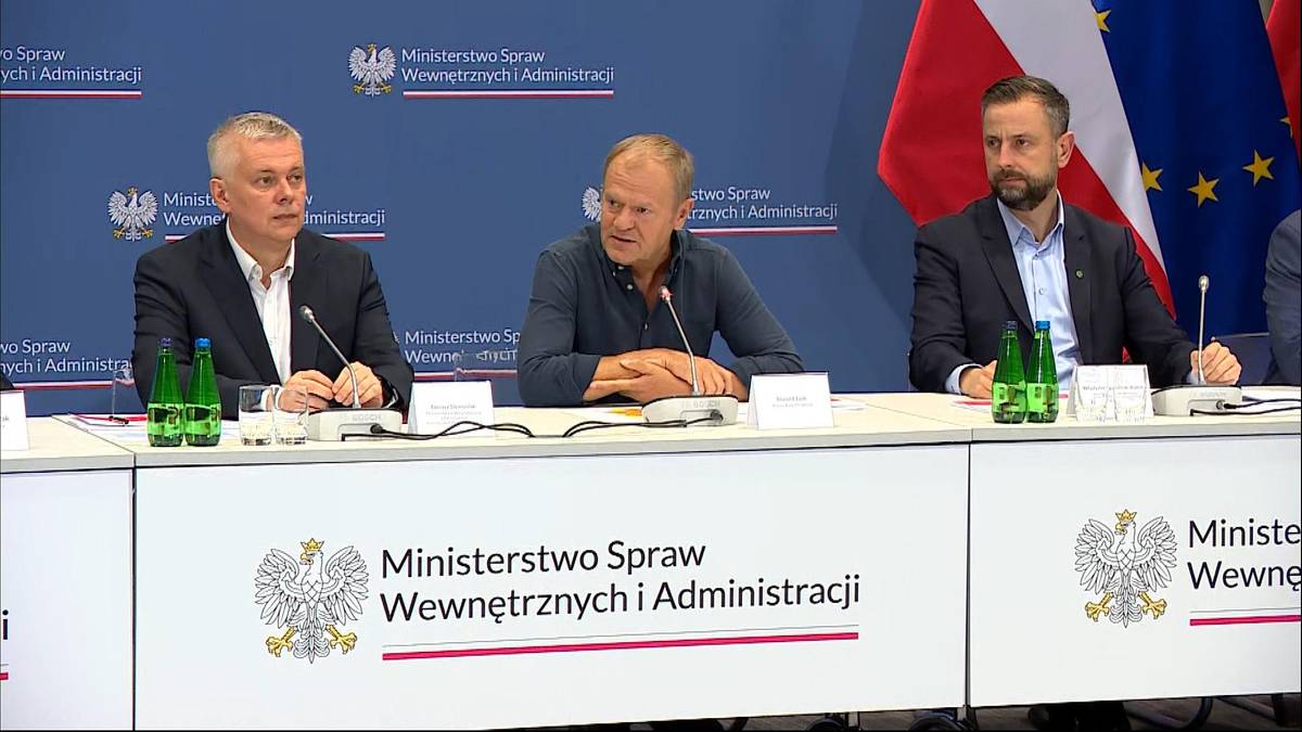 Zebrał się sztab kryzysowy. Na miejscu premier i szefowie służb