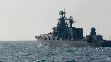 Straż morska: załogi krążownika Moskwa nie ewakuowano z powodu sztormu