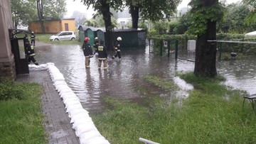 Pogotowie przeciwpowodziowe na Śląsku, ostrzeżenia w Małopolsce. Pada od dwóch dni