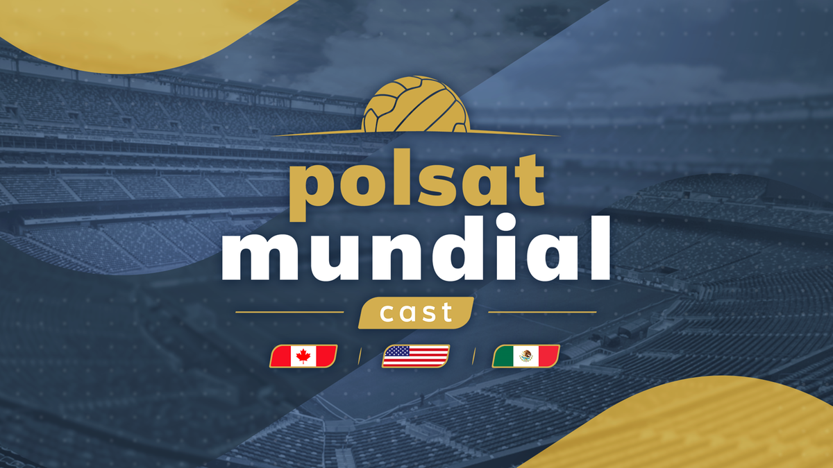 Logo programu Polsat Mundial Cast na tle trybun stadionu.
