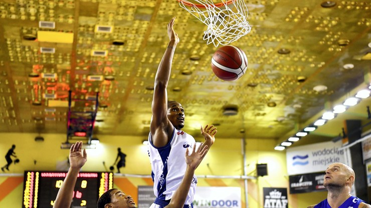 Energa Basket Liga: Pierwsze zwycięstwo Polpharmy, Almeida bohaterem Anwilu
