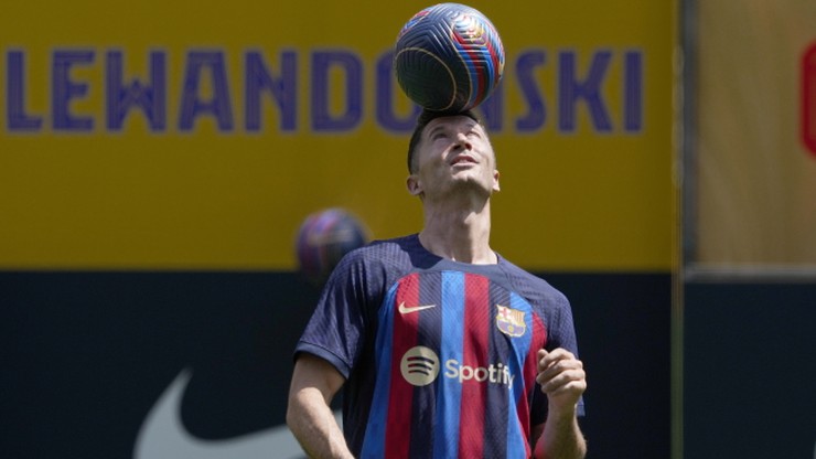 Robert Lewandowski powitany w Barcelonie. "Nie czuję bólu, ale głód piłki"