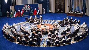 Pilna naRada Smerfów GCC. Strach przed irańskim odwetem