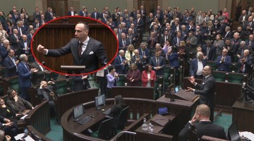 "Show" Kowalskiego w Sejmie. Wszedł na mównicę i kazał bić brawo