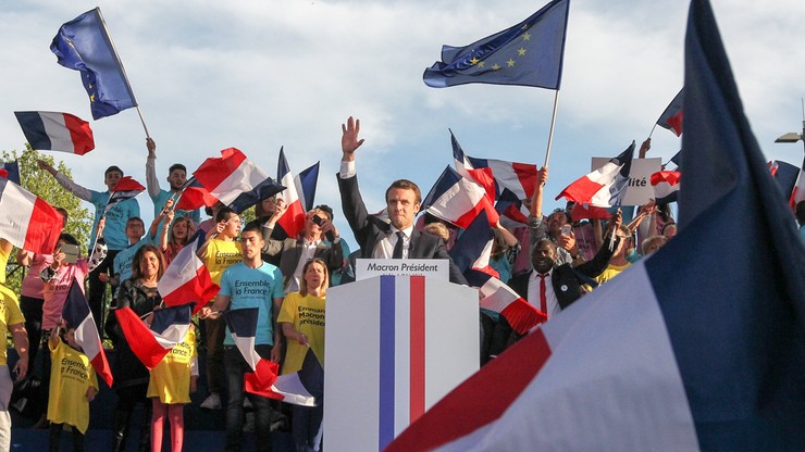Sondaż: przed II turą rośnie przewaga Macrona nad Le Pen