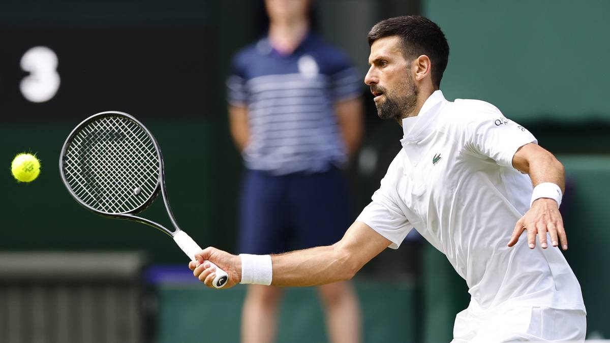 Szybkie trzy sety! Novak Djokovic gra dalej w Wimbledonie