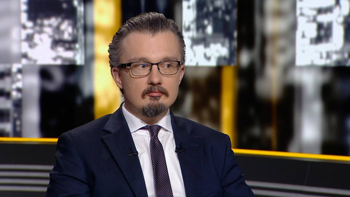 "Nie spotykają się w relacjach romantycznych". Ekspert o problemie z dzietnością w Polsce