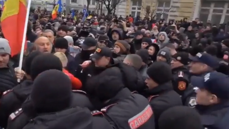 Mołdawia. Prorosyjskie protesty w Mołdawii. Tysiące osób na ulicach