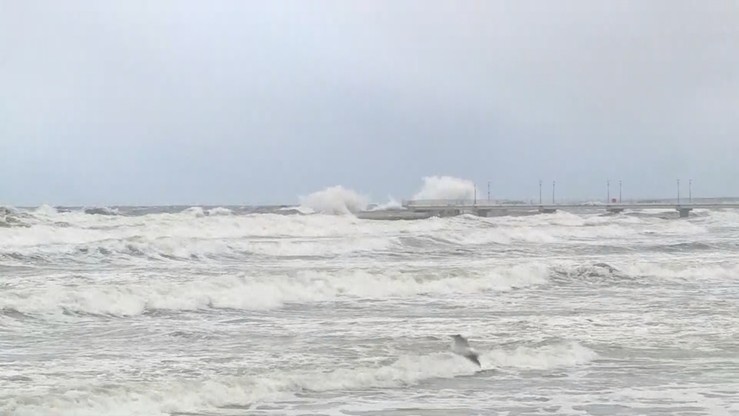 Ostrzeżenia pogodowe. Silny wiatr na Pomorzu i sztorm na Bałtyku