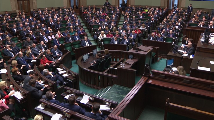 Sejm za zniesieniem limitu składek na ZUS od 2019 r.