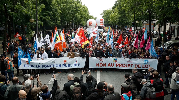Francja: strajk ponad 100 tys. pracowników sektora publicznego