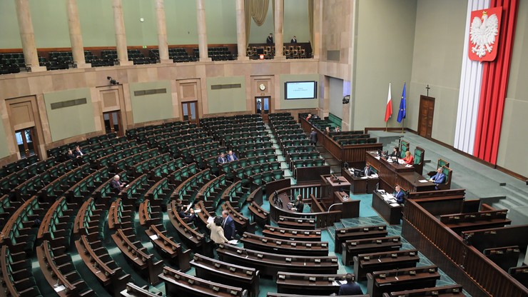 Decyzja Sejmu - przedsiębiorcy będą korzystać z jednej bazy podatników VAT