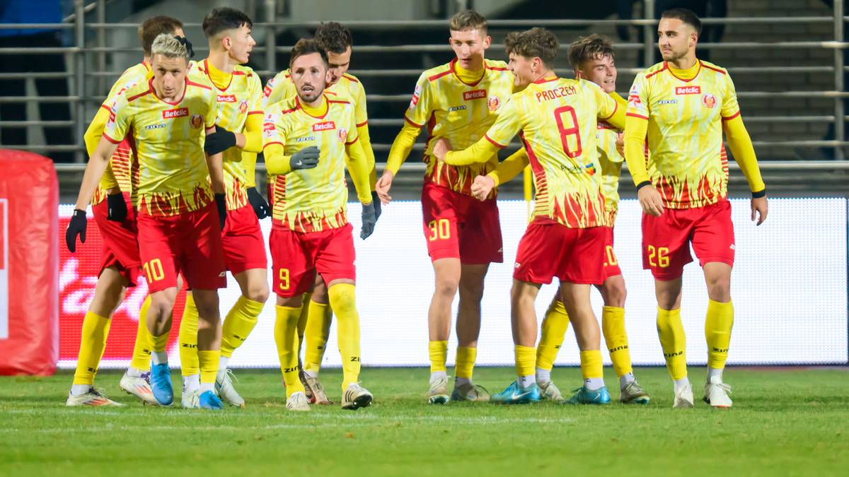 Betclic 1 Liga: Znicz Pruszków – Polonia Warszawa. Relacja na żywo