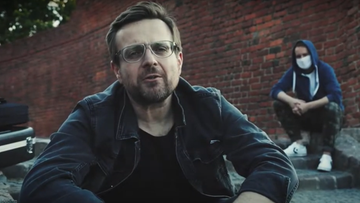 Dziennikarz Polsatu Sport nagrał #Hot16Challenge2. Nominował Metallikę