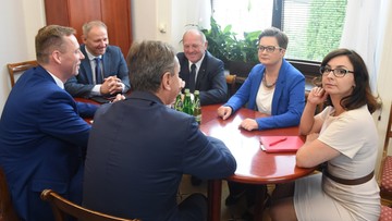 Spotkanie przedstawicieli klubów opozycyjnych w Sejmie. "Potrzebne są nadzwyczajne działania"