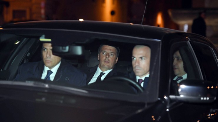 Premier Włoch Matteo Renzi podał się do dymisji
