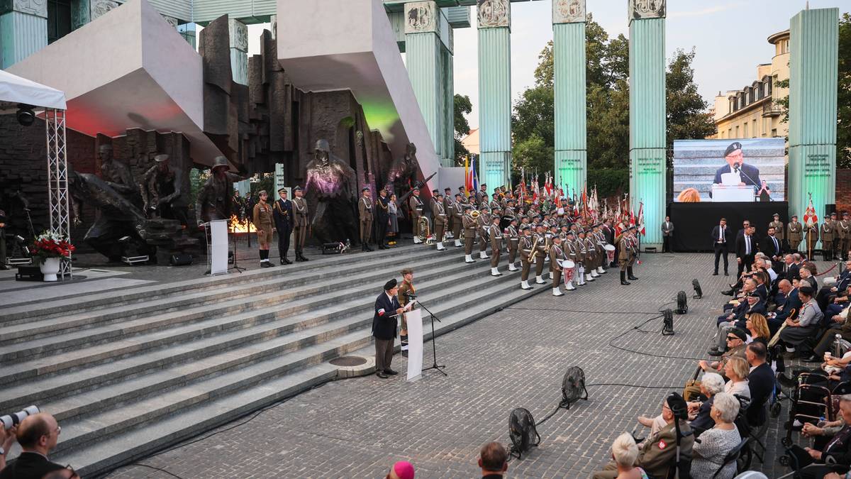 82. rocznica Powstania Warszawskiego. Prezydent: Powstańcy byli gotowi oddać życie za niepodległość