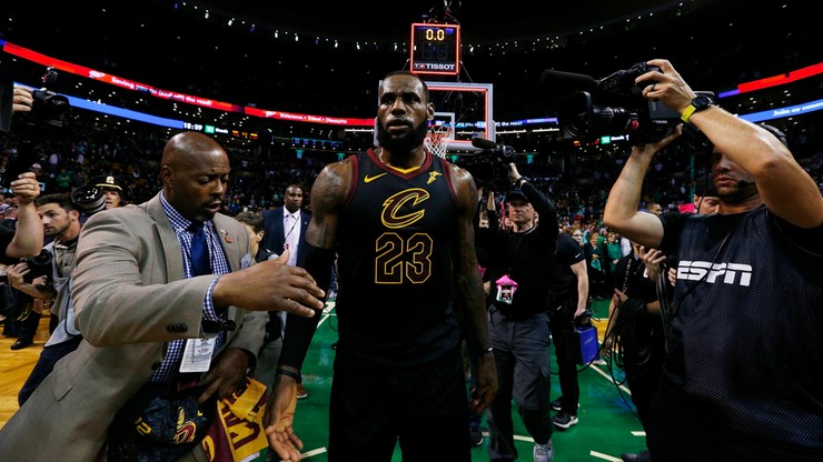 NBA: Warriors i Cavaliers trafili do historii zawodowego sportu w USA