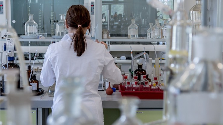 WHO: Ukraina powinna zniszczyć niebezpieczne patogeny trzymane w laboratoriach