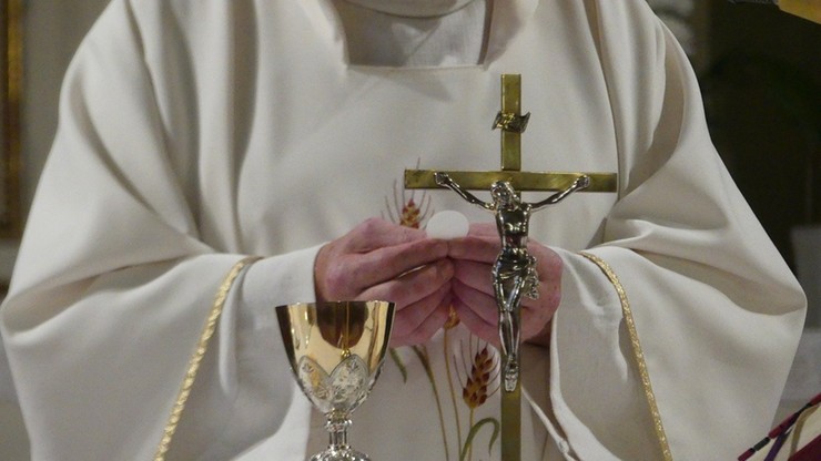 Komisja ds. pedofilii zaproponowała Episkopatowi powołanie zespołu do zbadania akt kościelnych