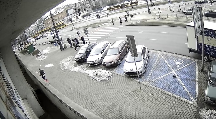 Zderzenie tramwajów w centrum Warszawy. Dwanaście osób trafiło do szpitala
