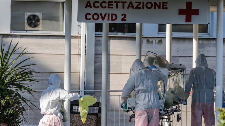 Włochy: prawie 350 ofiar koronawirusa w ciągu doby