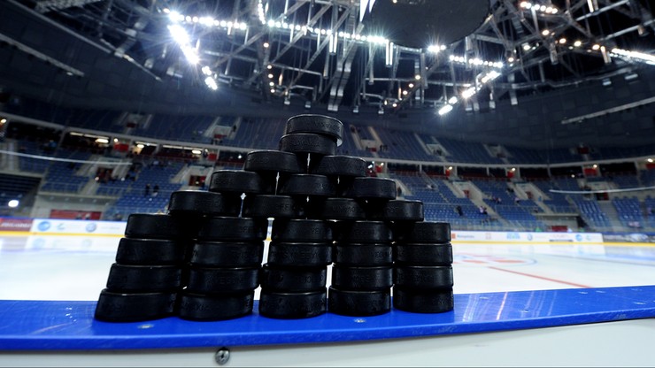 NHL: Rinne znów z czystym kontem, hat-trick Bonino