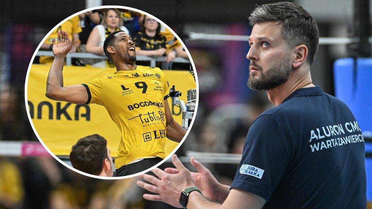 Siatkarz w żółtej koszulce z numerem 9 wykonuje atak, skupiony trener w granatowej koszulce patrzy w jego stronę.