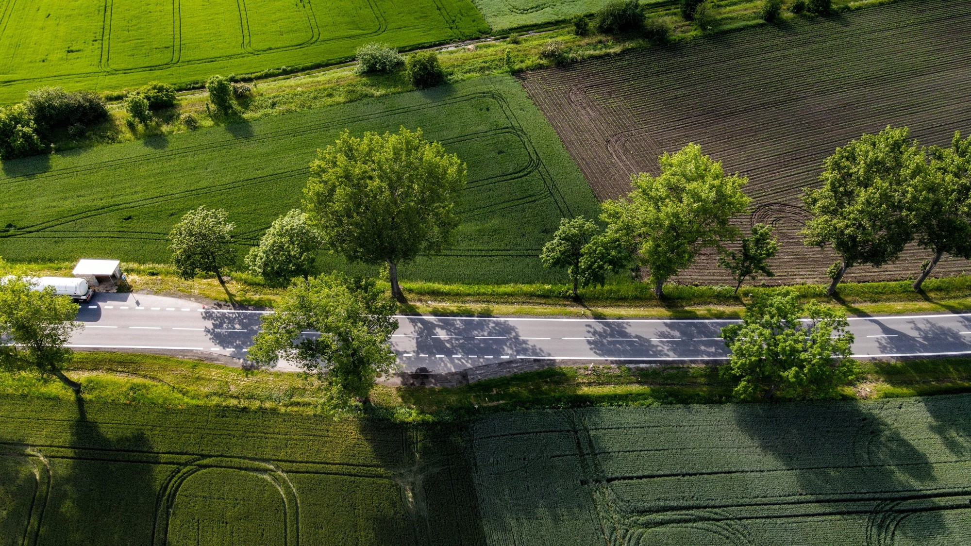 Piękne letnie krajobrazy z lotu ptaka - zdjęcie 20